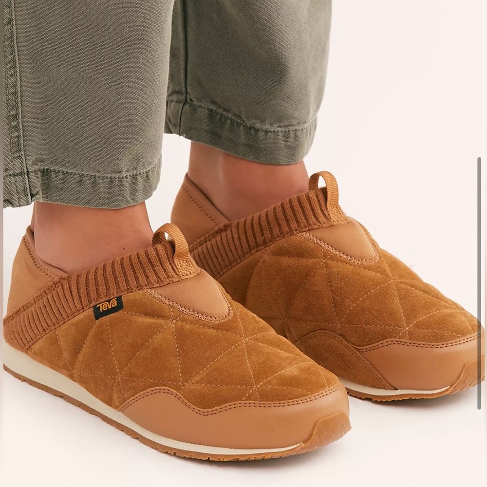 Teva ReEMBER Mid Slip-Ons | Size 8